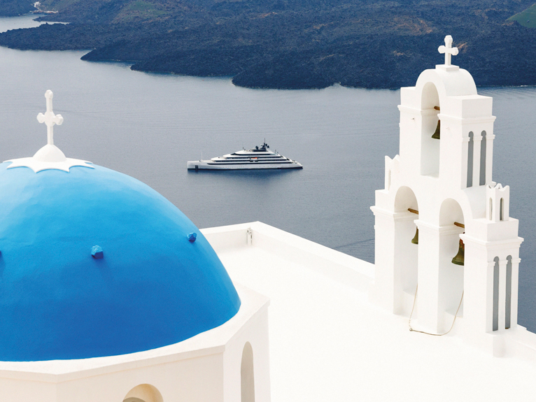 Emerald Azzurra in Santorini, Greece