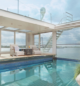 Image of pool in one of the star ships