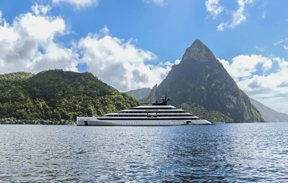 Emerald Sakara cruising through Saint Lucia